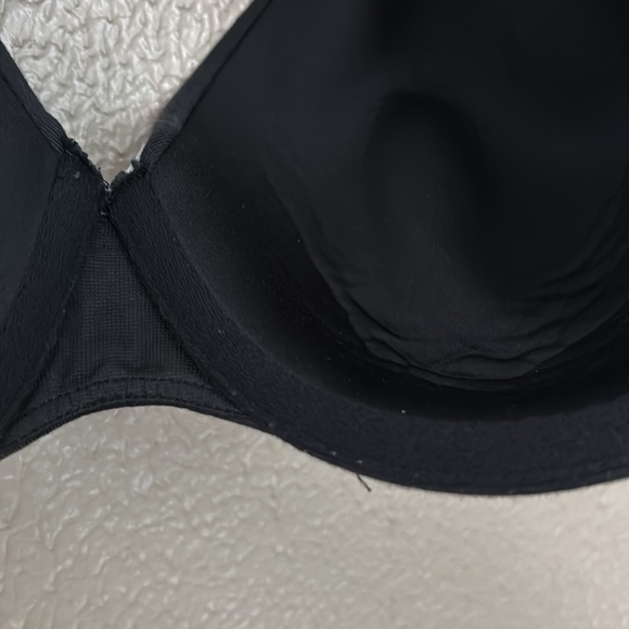 Women’s Cacique Basic Lightly Lined Tshirt Bra, 40DD, Black - Picture 5 of 7